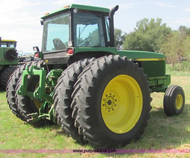 image for item A3557 1992 John Deere 4560 tractor