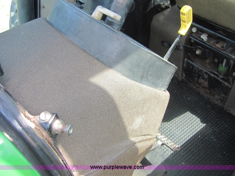 image for item A3557 1992 John Deere 4560 tractor