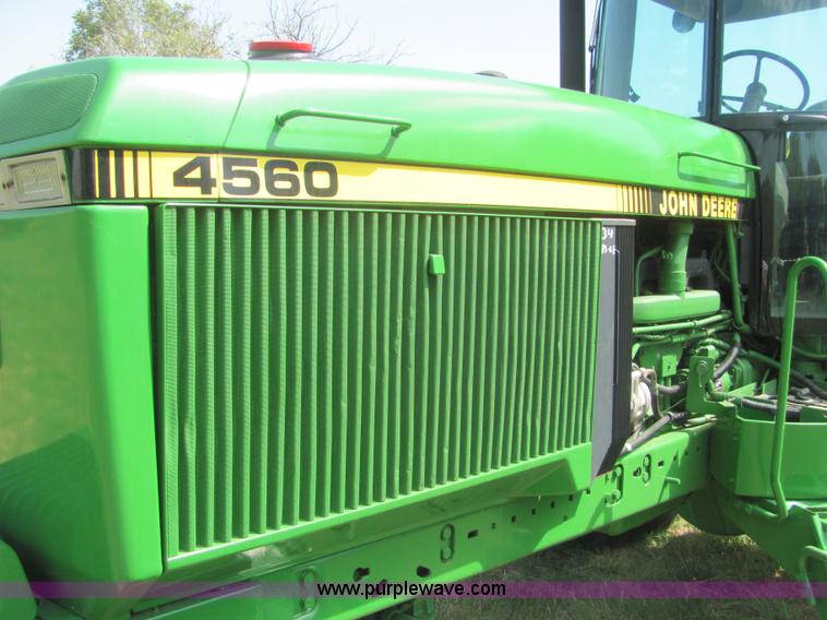 image for item A3557 1992 John Deere 4560 tractor