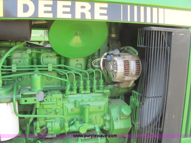 image for item A3557 1992 John Deere 4560 tractor