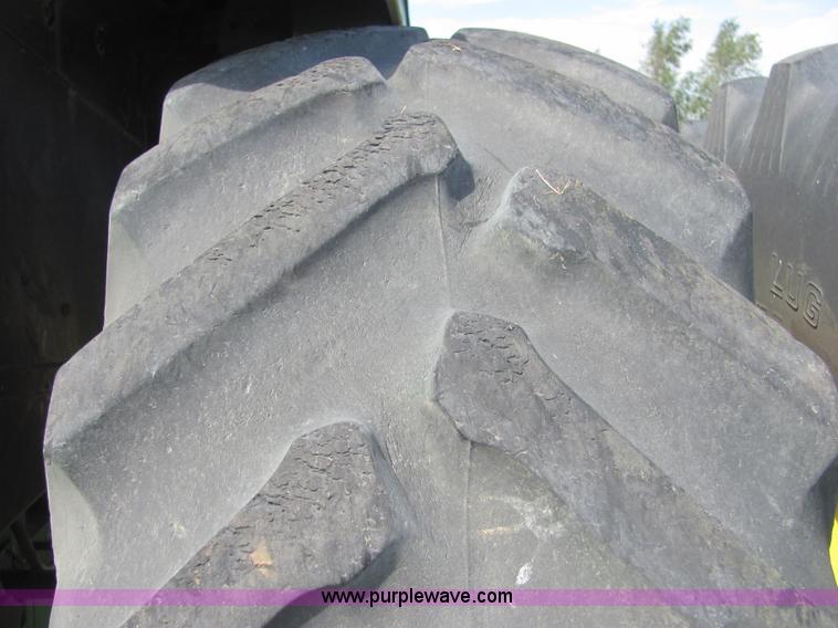 image for item A3557 1992 John Deere 4560 tractor