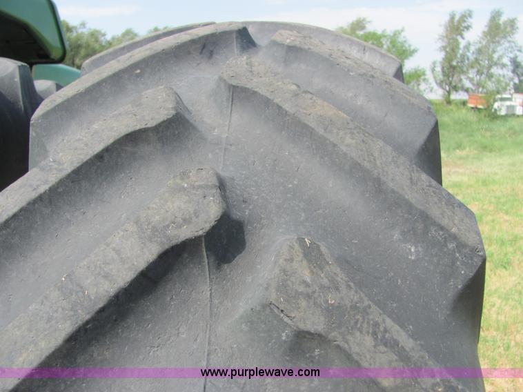 image for item A3557 1992 John Deere 4560 tractor