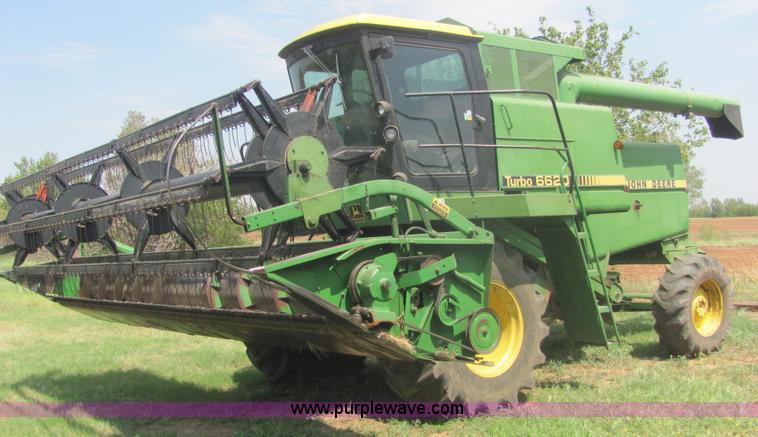 image for item A3558 1982 John Deere 6620 RWA combine