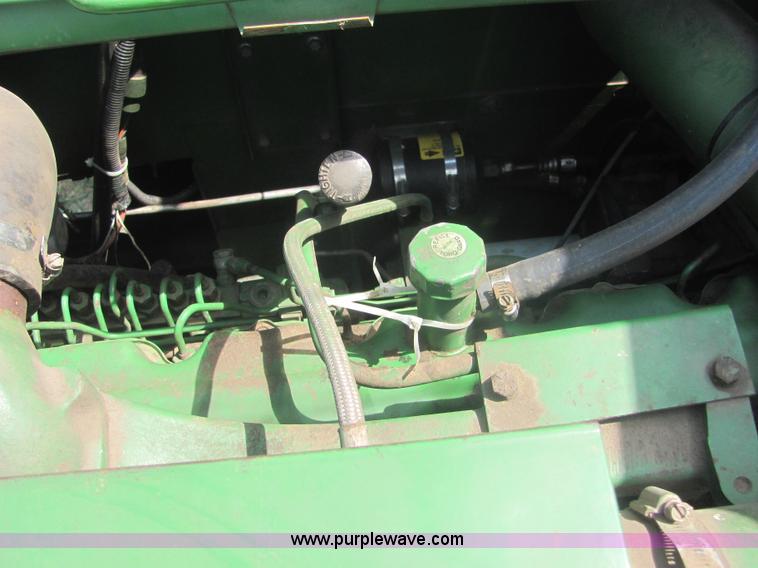 image for item A3558 1982 John Deere 6620 RWA combine