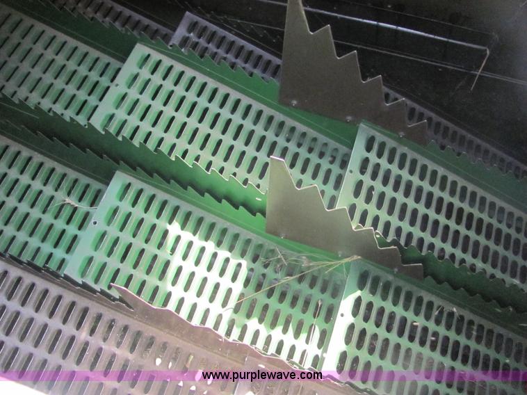 image for item A3558 1982 John Deere 6620 RWA combine