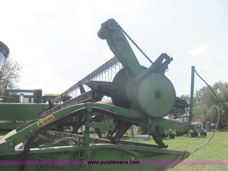 image for item A3558 1982 John Deere 6620 RWA combine