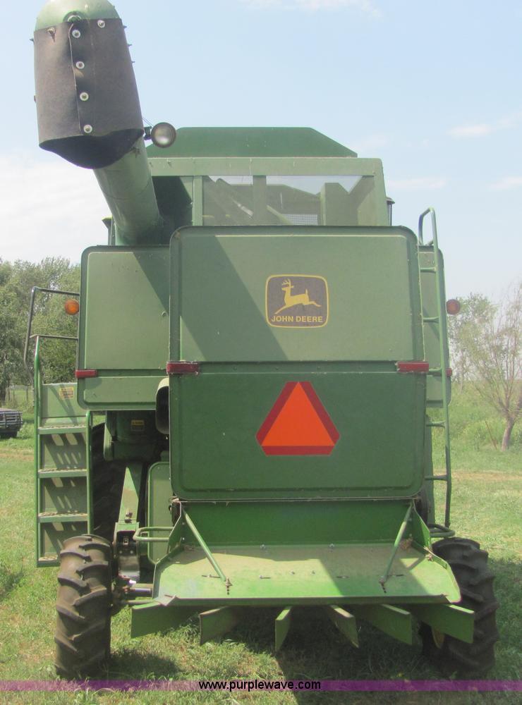 image for item A3559 1980 John Deere 6620 combine