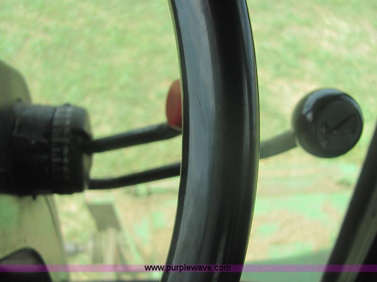 image for item A3559 1980 John Deere 6620 combine