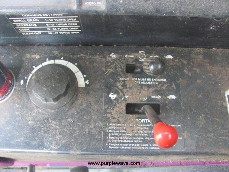 image for item A3559 1980 John Deere 6620 combine