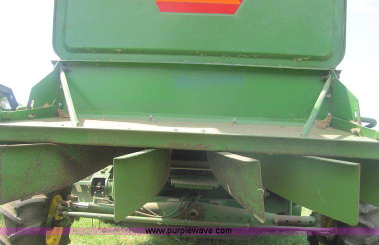 image for item A3559 1980 John Deere 6620 combine