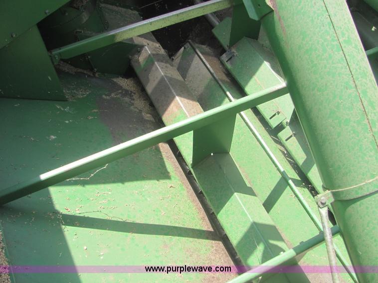 image for item A3559 1980 John Deere 6620 combine