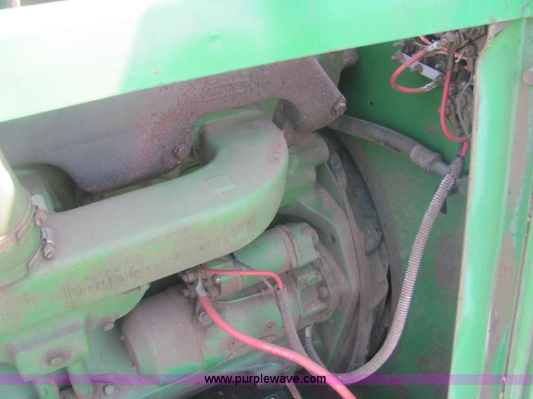 image for item A3559 1980 John Deere 6620 combine