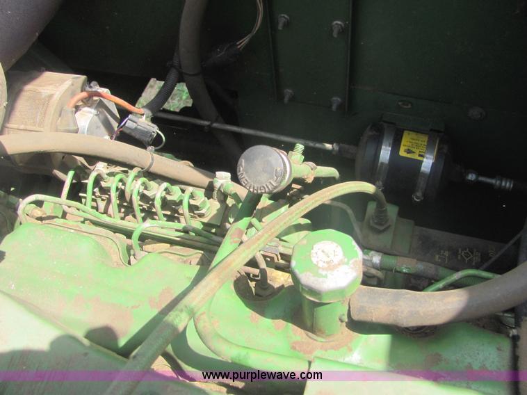 image for item A3559 1980 John Deere 6620 combine
