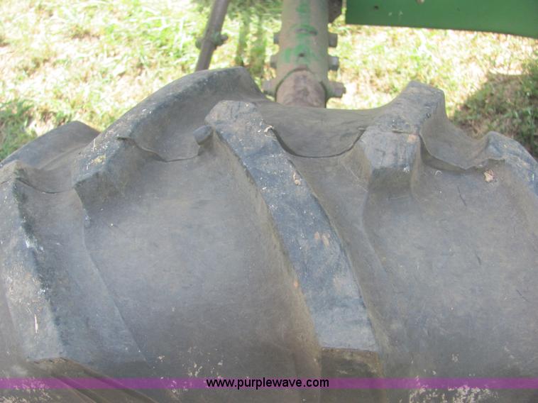 image for item A3559 1980 John Deere 6620 combine