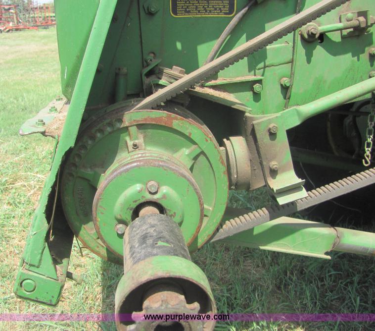 image for item A3559 1980 John Deere 6620 combine