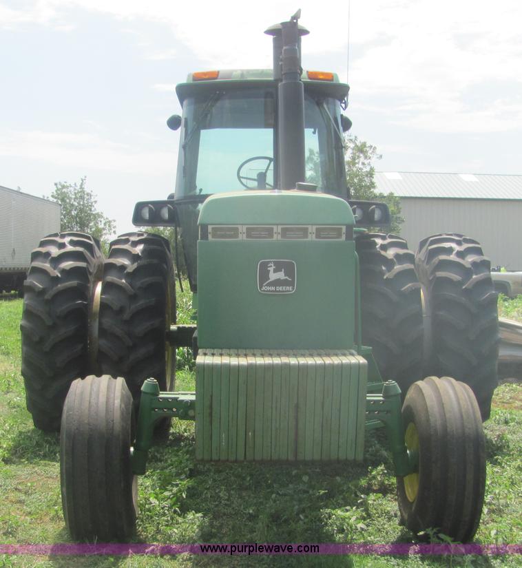 image for item A3561 1990 John Deere 4755 tractor