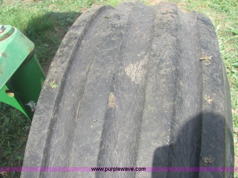 image for item A3561 1990 John Deere 4755 tractor