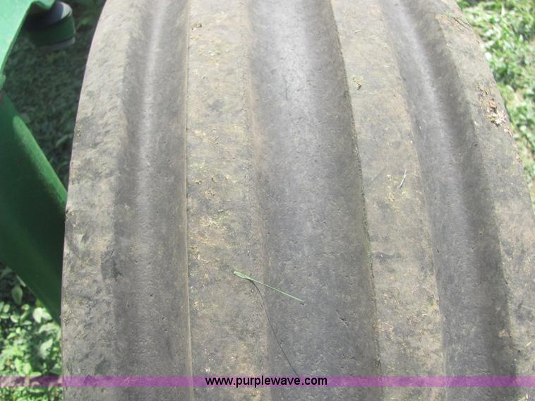 image for item A3561 1990 John Deere 4755 tractor