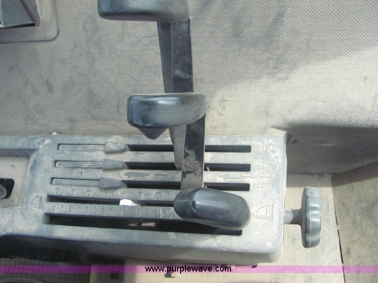 image for item A3562 1981 John Deere 4840 tractor