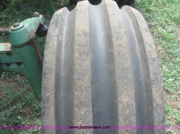 image for item A3562 1981 John Deere 4840 tractor