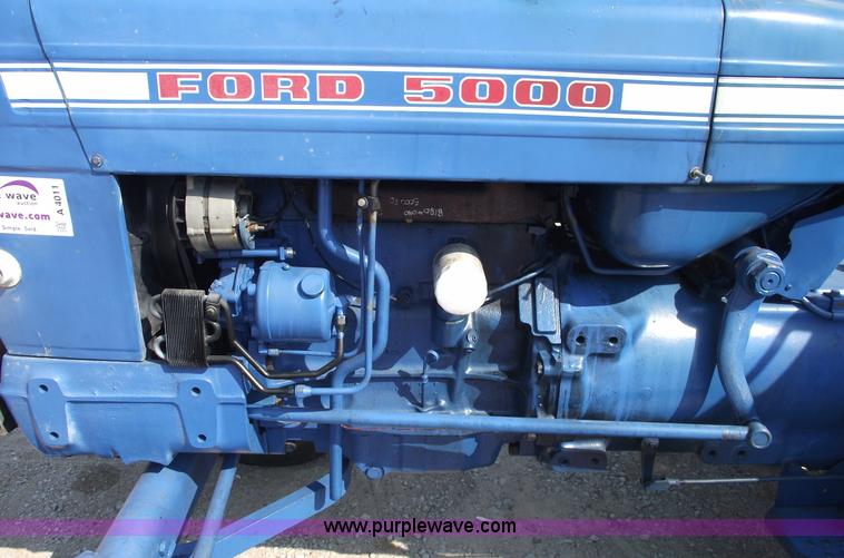 image for item A4011 1985 Ford 5000 tractor