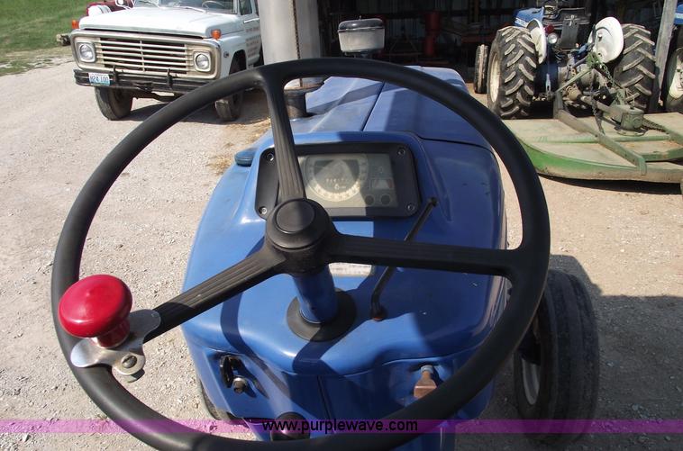 image for item A4011 1985 Ford 5000 tractor