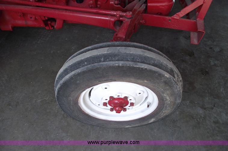 image for item A4012 1960 Ford 641 Work Master tractor