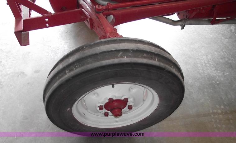 image for item A4012 1960 Ford 641 Work Master tractor