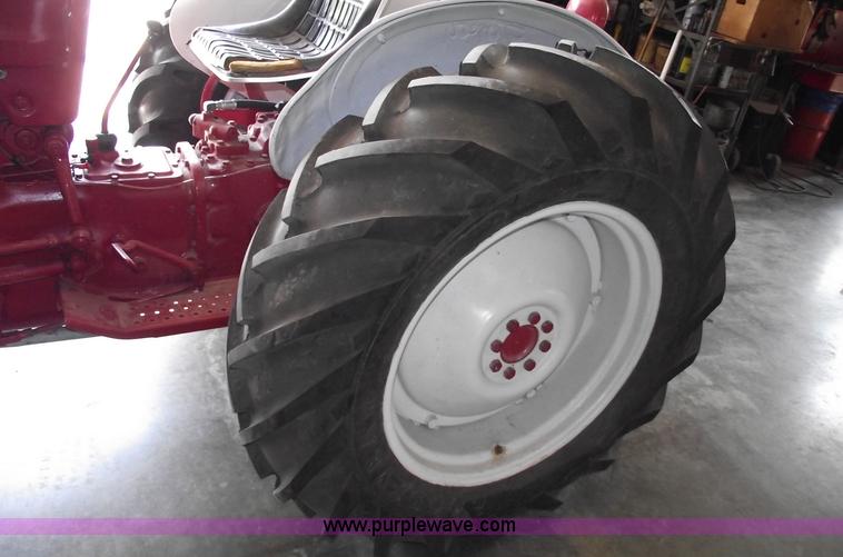 image for item A4012 1960 Ford 641 Work Master tractor