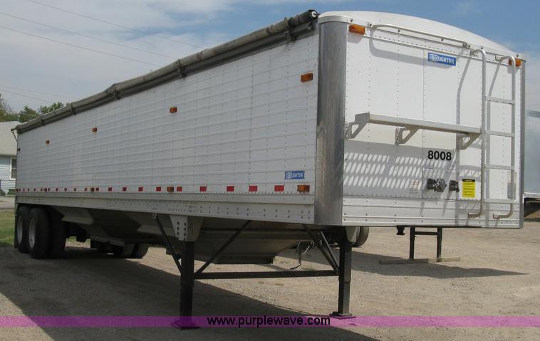 image for item A4315 2009 Stoughton 40' grain trailer