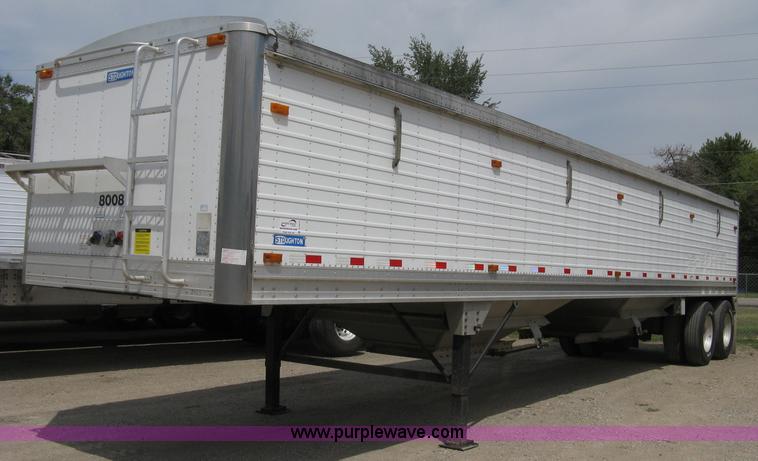 image for item A4315 2009 Stoughton 40' grain trailer
