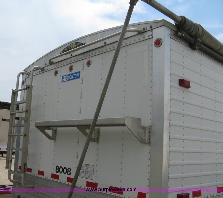 image for item A4315 2009 Stoughton 40' grain trailer