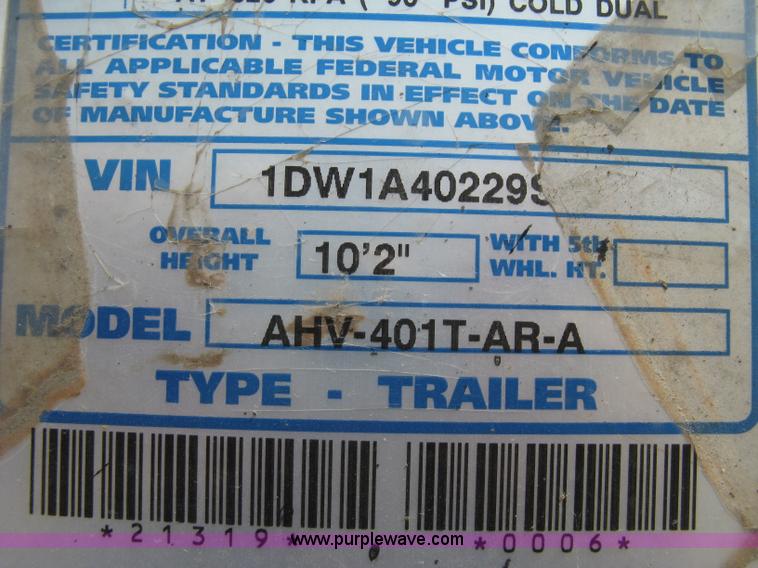 image for item A4315 2009 Stoughton 40' grain trailer