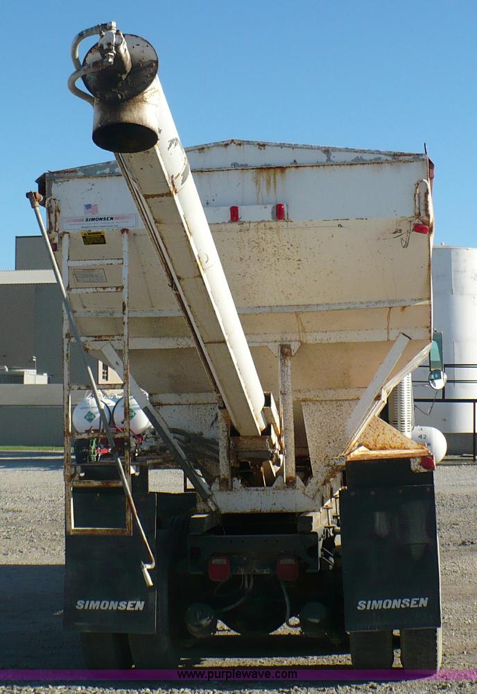 image for item A4863 1995 GMC White WCA dry fertilizer tender truck