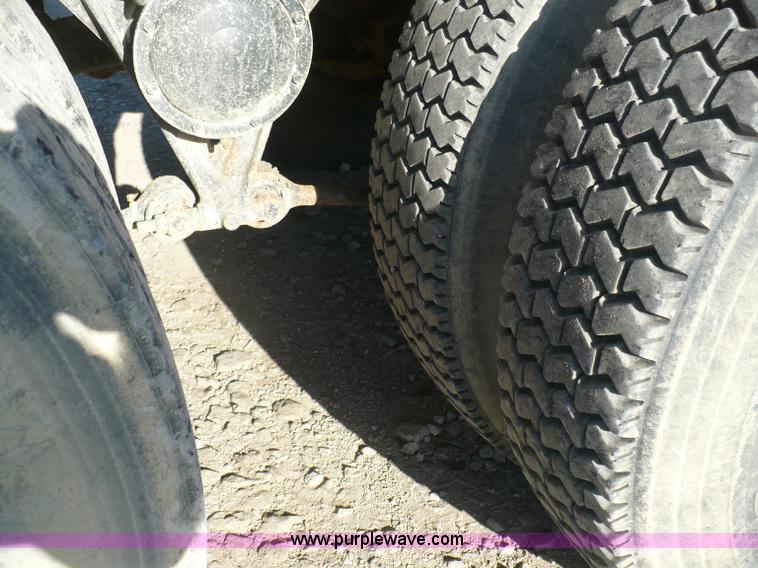 image for item A4863 1995 GMC White WCA dry fertilizer tender truck