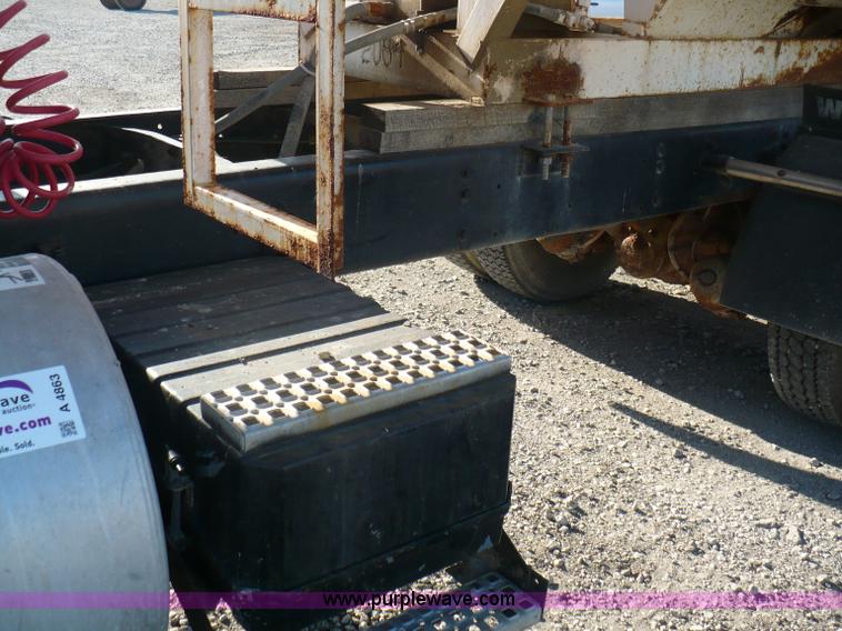 image for item A4863 1995 GMC White WCA dry fertilizer tender truck