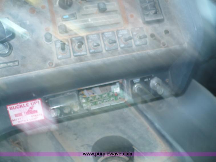 image for item A4863 1995 GMC White WCA dry fertilizer tender truck