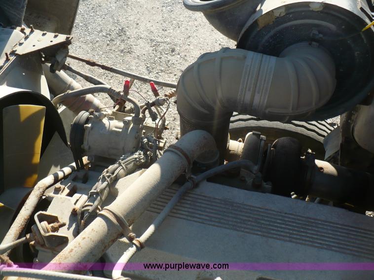 image for item A4863 1995 GMC White WCA dry fertilizer tender truck