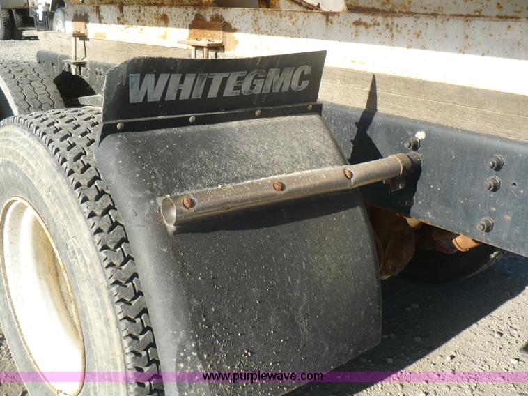 image for item A4863 1995 GMC White WCA dry fertilizer tender truck