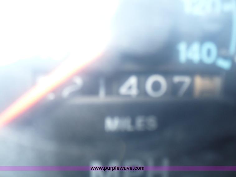 image for item A4864 1983 International S2500 liquid fertilizer tender truck