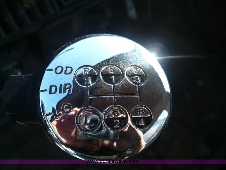 image for item A4864 1983 International S2500 liquid fertilizer tender truck