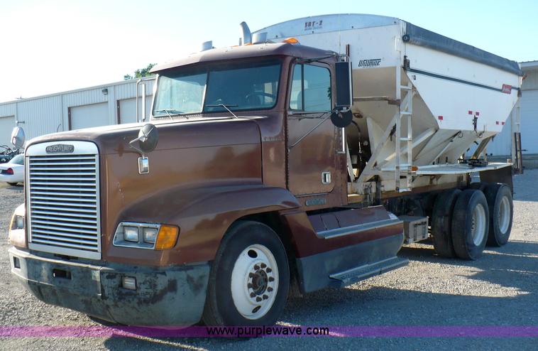image for item A4865 1995 Freightliner FLD120 dry fertilizer tender truck
