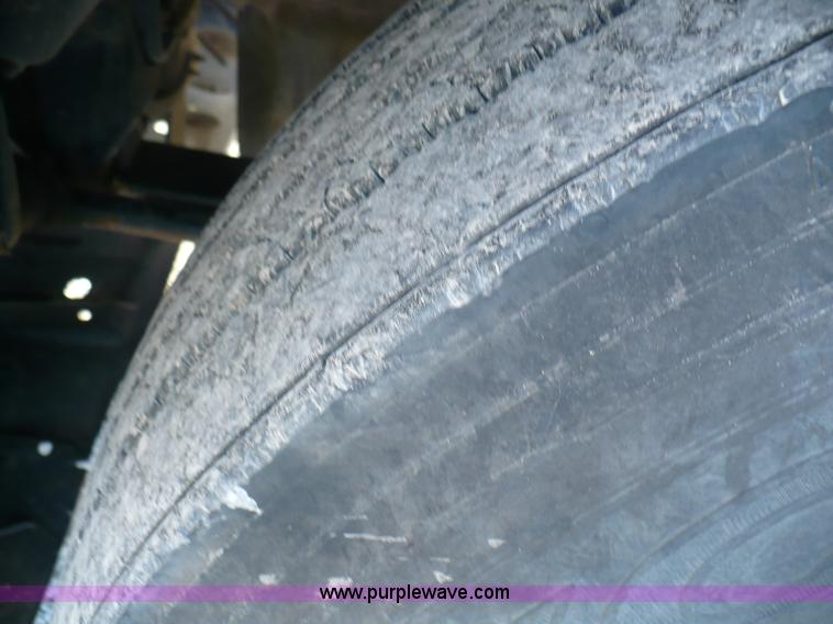 image for item A4865 1995 Freightliner FLD120 dry fertilizer tender truck