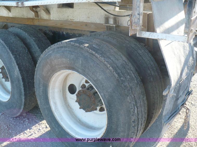 image for item A4865 1995 Freightliner FLD120 dry fertilizer tender truck