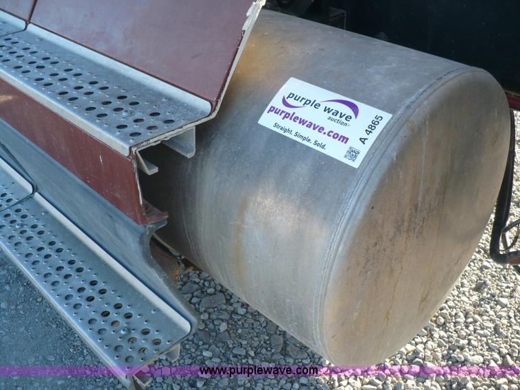 image for item A4865 1995 Freightliner FLD120 dry fertilizer tender truck