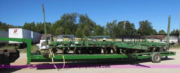 image for item A5038 John Deere 7000 12 row planter