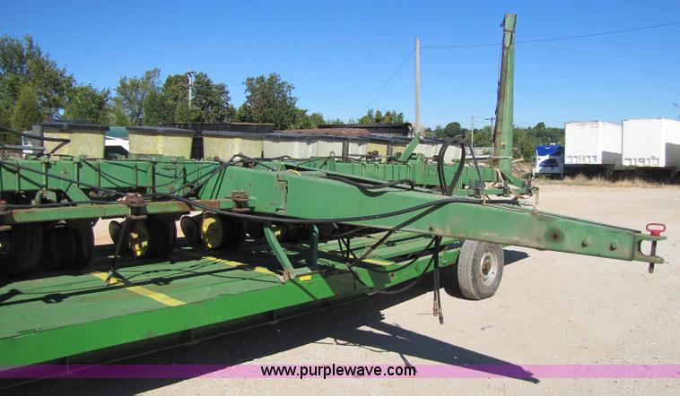 image for item A5038 John Deere 7000 12 row planter