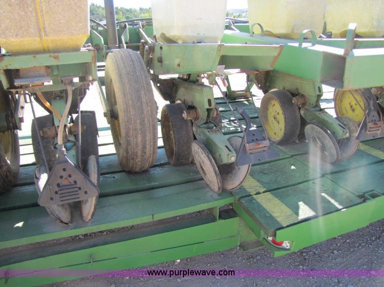 image for item A5038 John Deere 7000 12 row planter