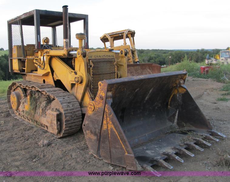 image for item A5444 International 175B track loader