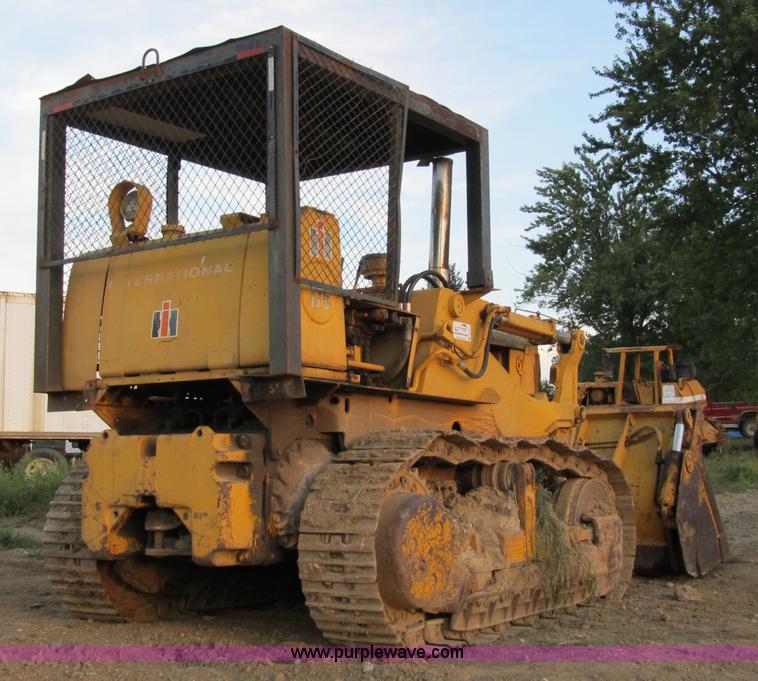image for item A5444 International 175B track loader